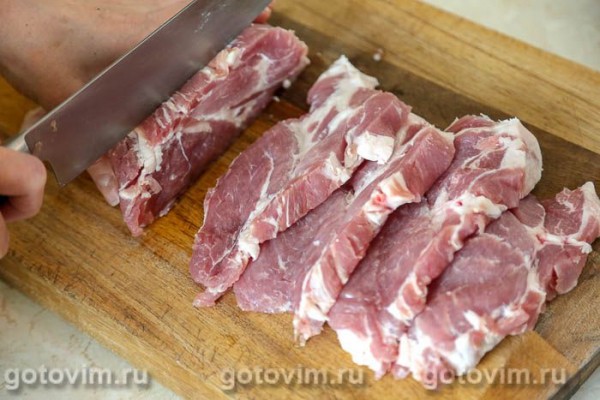 Шашлык из мясных рулетиков с беконом Шашлык из мясных рулетиков с беконом