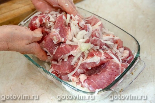Шашлык из мясных рулетиков с беконом Шашлык из мясных рулетиков с беконом