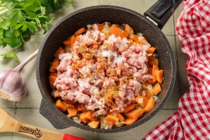 Фарш с рисом в духовке Фарш с рисом в духовке