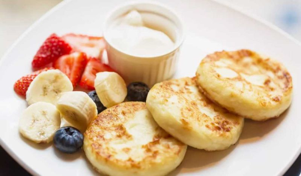 Сырники из творога с манкой на сковороде пышные вкусные рецепты с яйцами
Сырники из творога с манкой на сковороде пышные вкусные рецепты с яйцами
