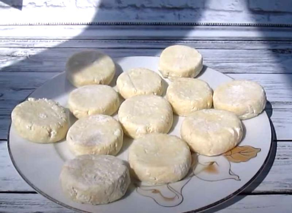 Сырники из творога с манкой на сковороде пышные вкусные рецепты с яйцами
Сырники из творога с манкой на сковороде пышные вкусные рецепты с яйцами