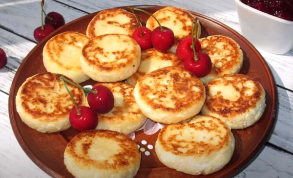 Сырники из творога с манкой на сковороде пышные вкусные рецепты с яйцами
Сырники из творога с манкой на сковороде пышные вкусные рецепты с яйцами